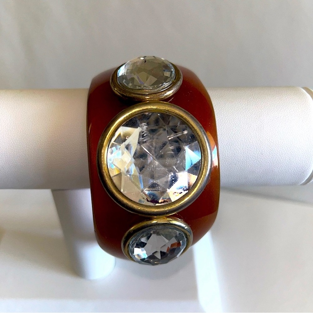 80’s VINTAGE Huge Chunky Brown Lucite Giant Faucet Cut Rhinestone Cuff Bracelet. - Picture 2 of 6